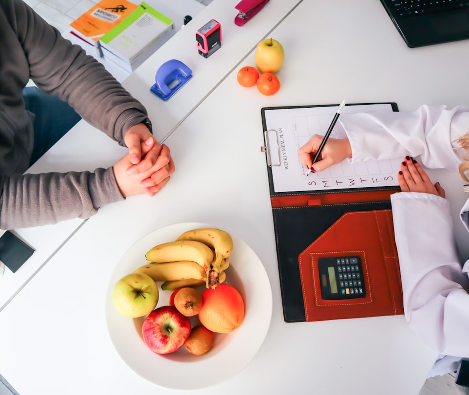 Expert en nutrition offrant des conseils